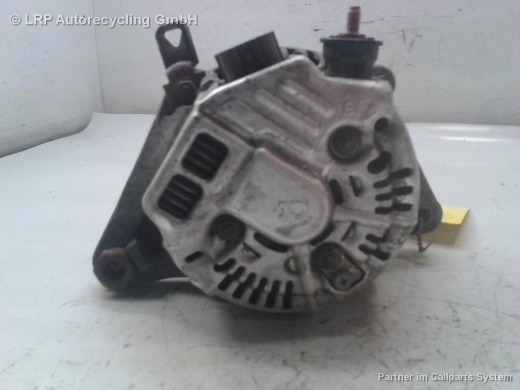 Toyota Corolla E12 BJ2006 original Lichtmaschine Generator 1022111910 DENSO