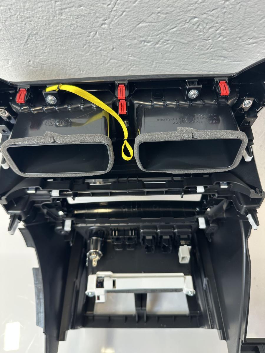 Mitsubishi Eclipse Cross GK0 ab21 Luftd&uuml;sen Luftduschen Mittelkonsole Ausstr&ouml;mer