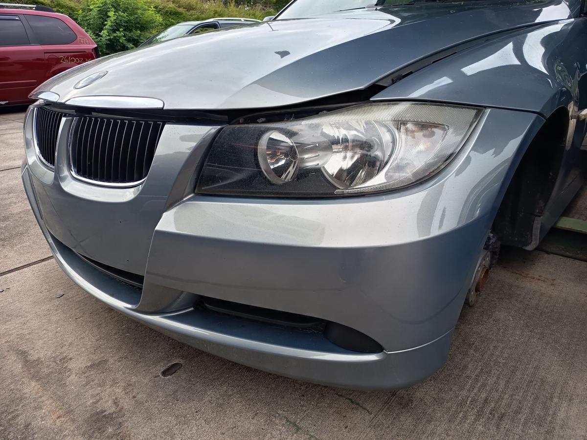 BMW E90/91 original Sto&szlig;stange F&auml;nger vorn/Front A34 Arktis vor LCI Bj 2006