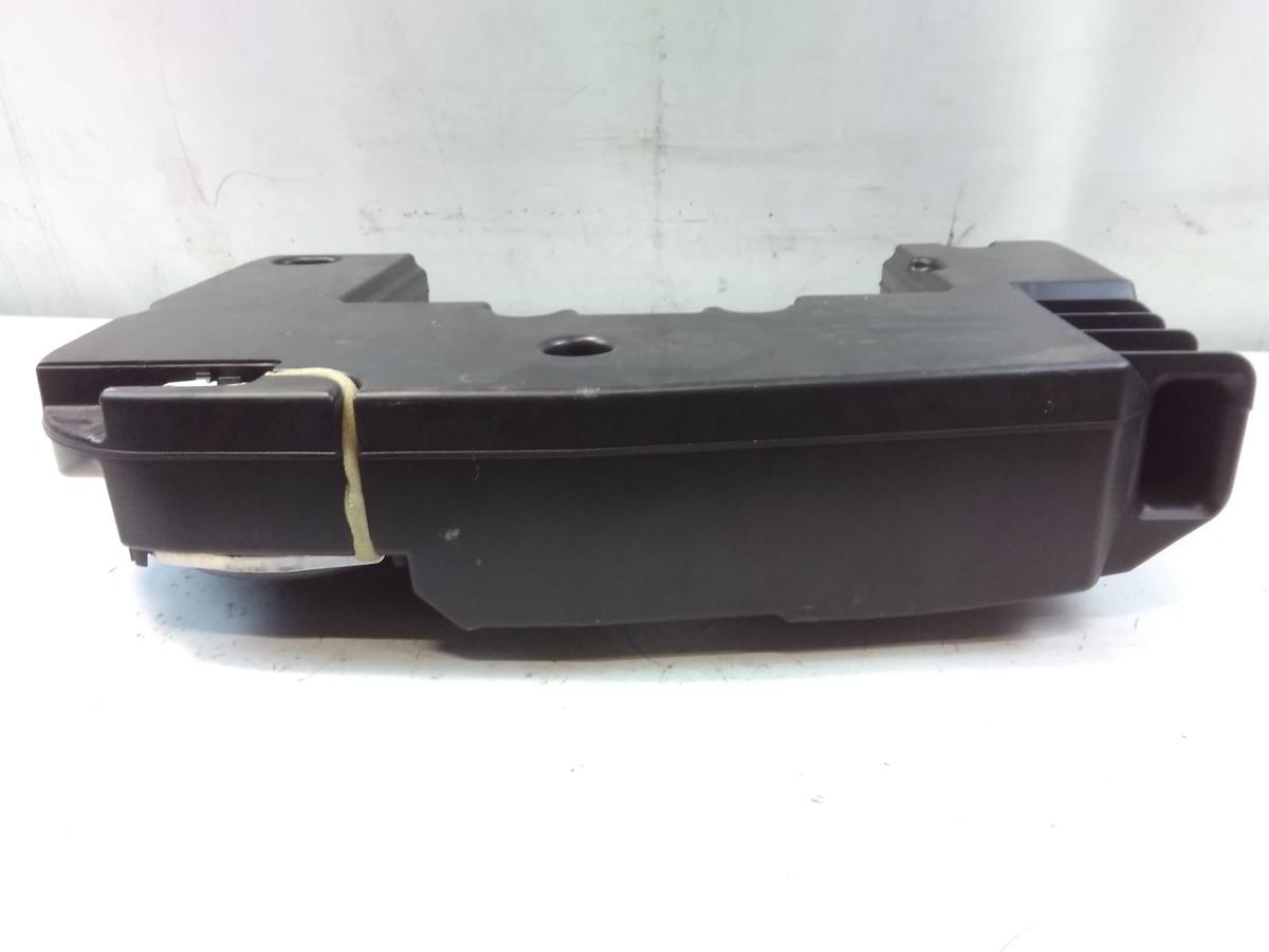 Audi A1 8X original Subwoofer mit Geh&auml;use 8X0035412 BJ2010