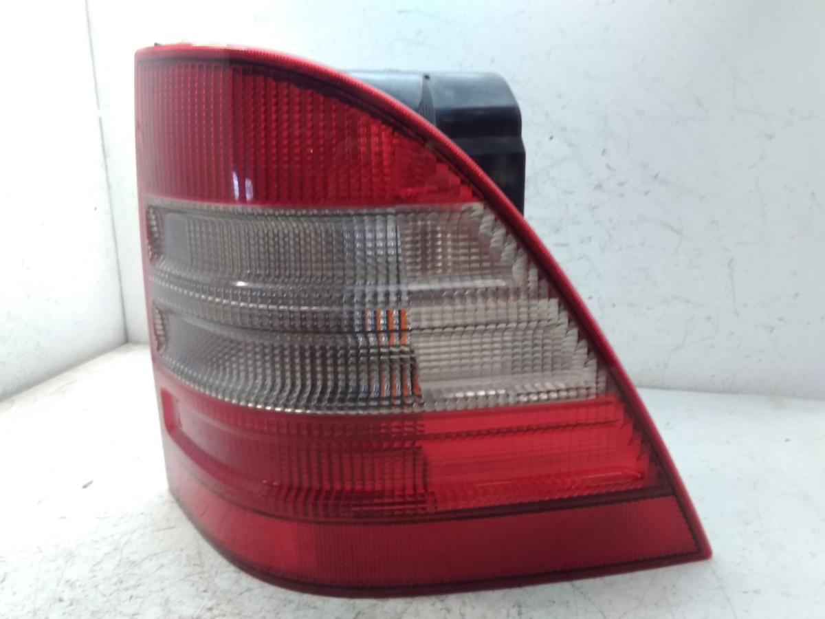Mercedes ML M-Klasse W163 original R&uuml;ckleuchte Heckleuchte rechts Bj.1999