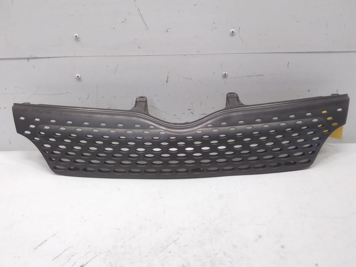 Toyota Yaris Verso original K&uuml;hlergrill grau BJ2000