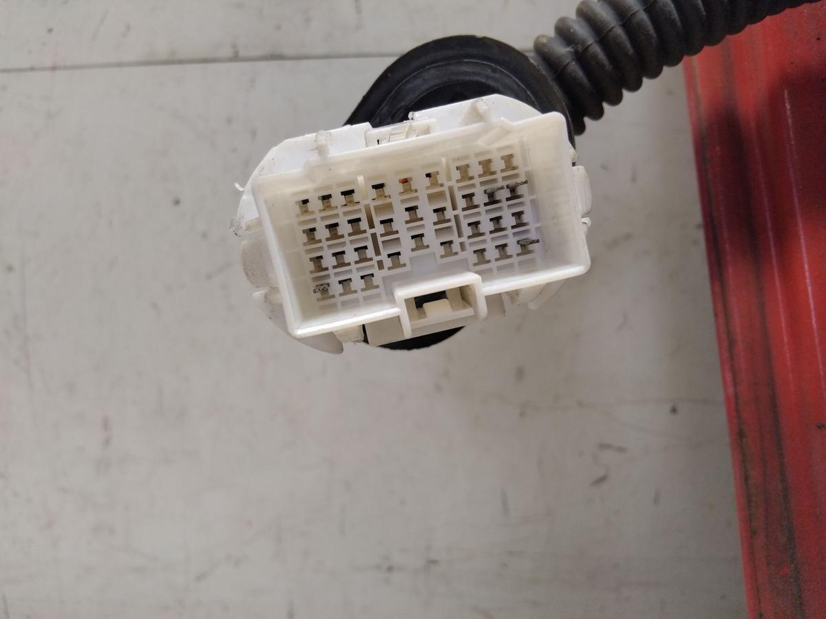 Hyundai i10 PA T&uuml;r vorn rechts Beifahrert&uuml;r ELECTRIC RED BJ2009