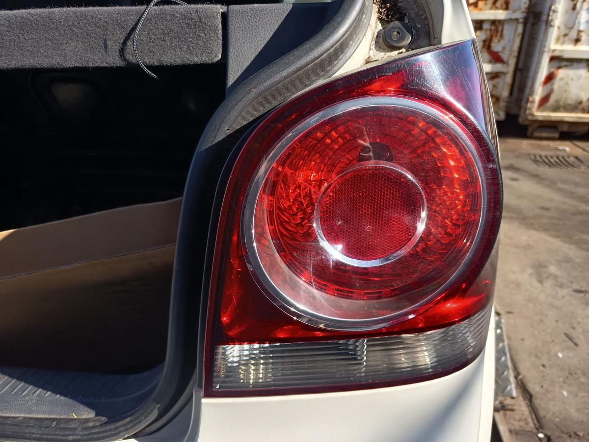 VW Polo 9N3 original R&uuml;ckleuchte rechts Heck Schluss Licht Bj 2009