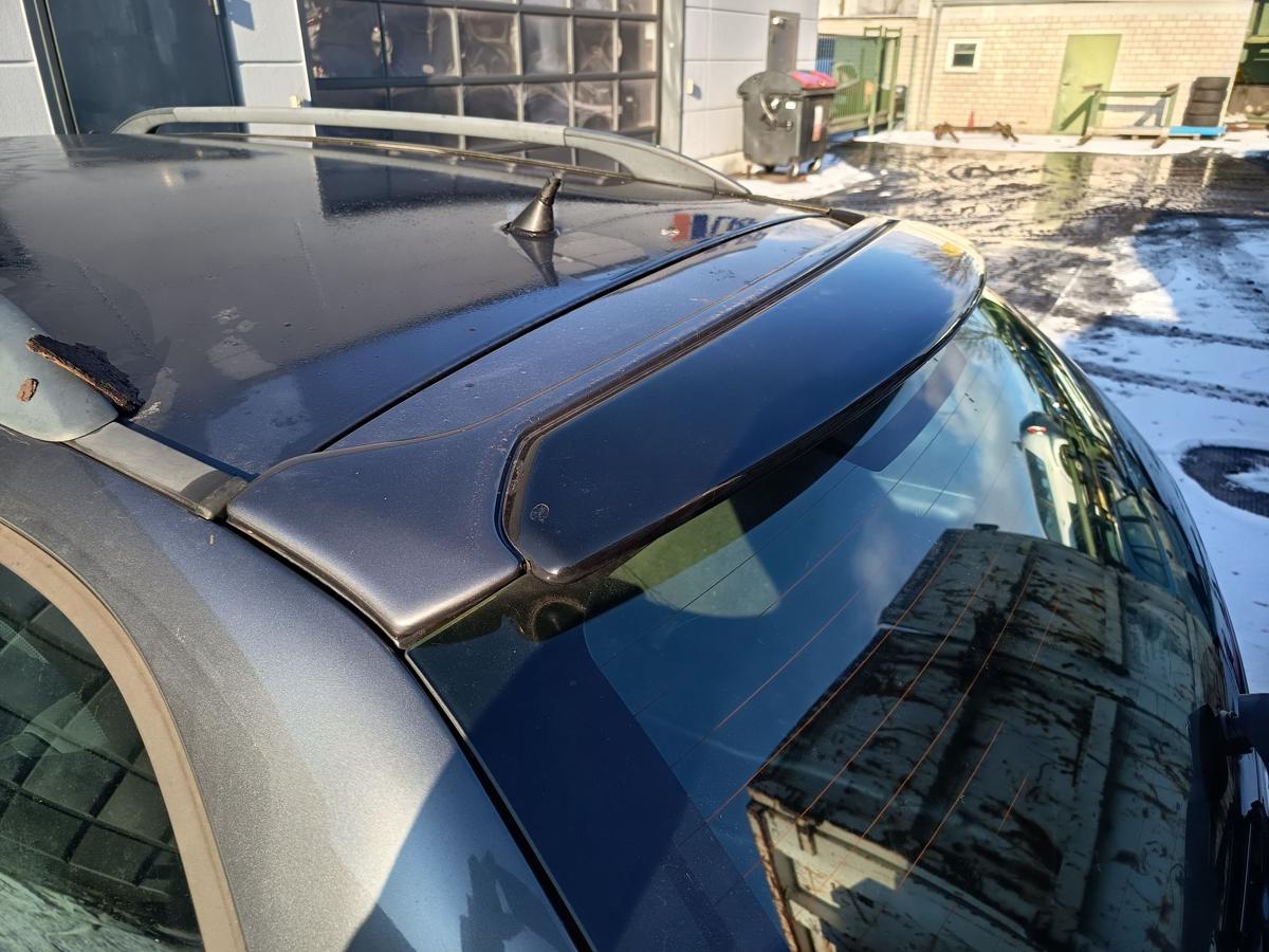 Volvo V40 original Heckklappe mit Scheibe Titangrau Bj 2001