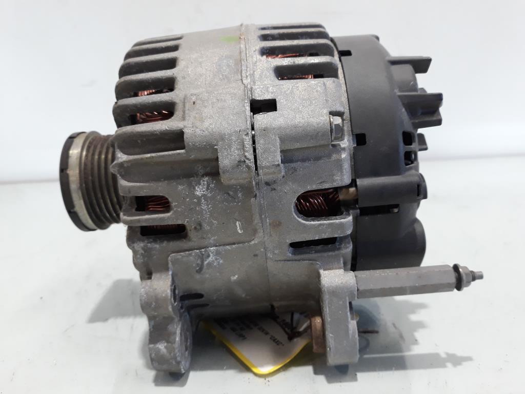 Skoda Superb 3T original Lichtmaschine Generator 03C903023C 2542697C BJ2012