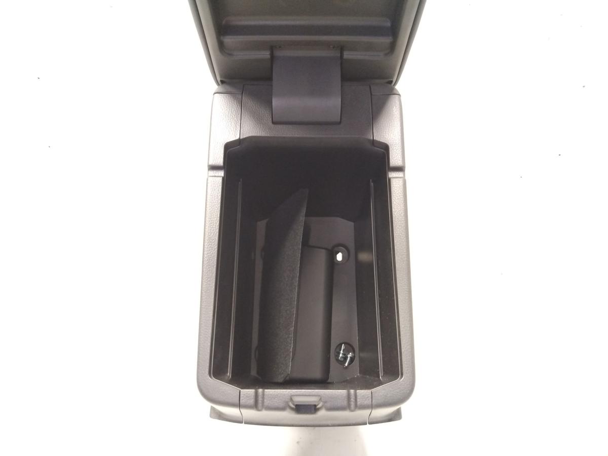 Mitsubishi Eclipse Cross original Armlehne Mittelarmlehne 4B12 Plug-IN-Hybrid