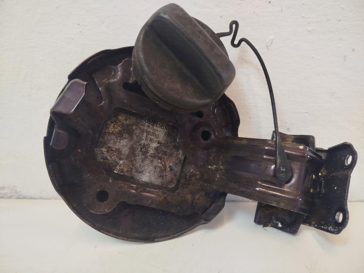 Toyota IQ Typ AJ Tankklappe Tankdeckel Tankverschluss 9AH Deep Amethyst