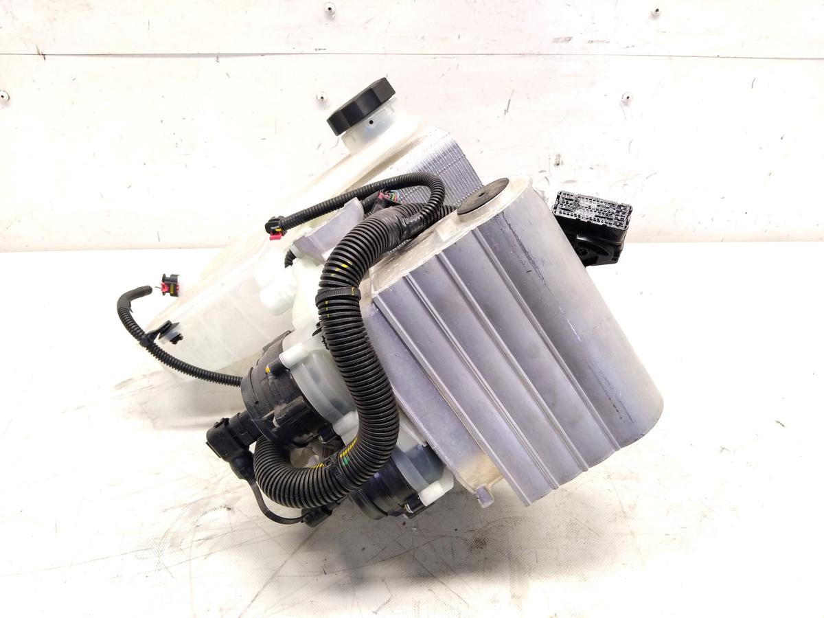 Tesla Model S Facelift original Wärmtauscher Super Manifold 1523007-00-F Bj.2023