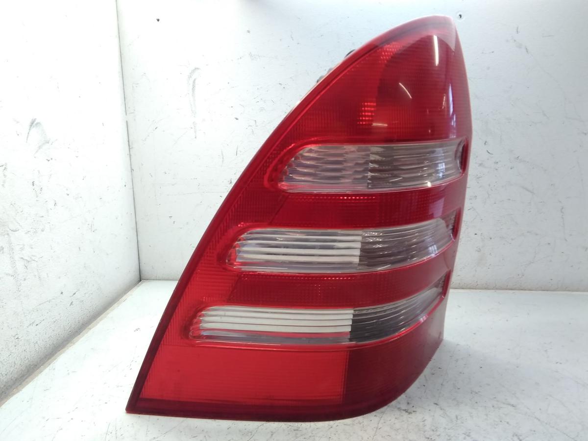 Mercedes C-Klasse T-Modell S203 original R&uuml;ckleuchte Heckleuchte links Bj.2003