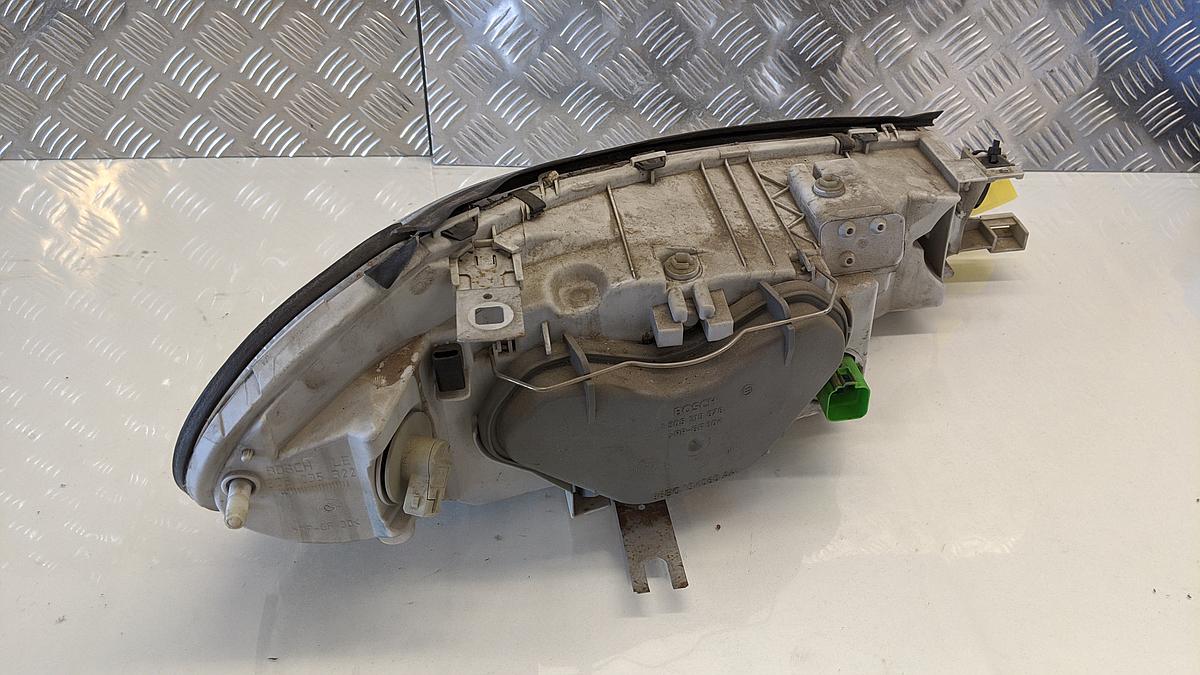 Ford Mondeo Scheinwerfer Lampe vorn links 96BG13006AS 0301098201
