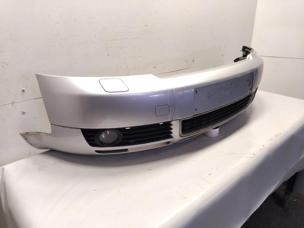Audi A4 8E B6 orig Sto&szlig;f&auml;nger Sto&szlig;stange vorn mit SWRA BJ2003 LY7W lichtsilber