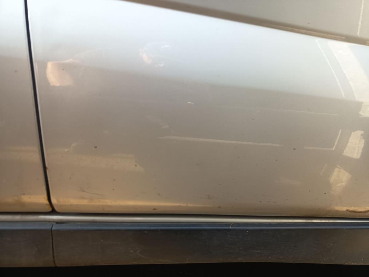 Suzuki Ignis II X45 orig Tür vorn rechts mit Anbauteilen ZCC Silky Silver met