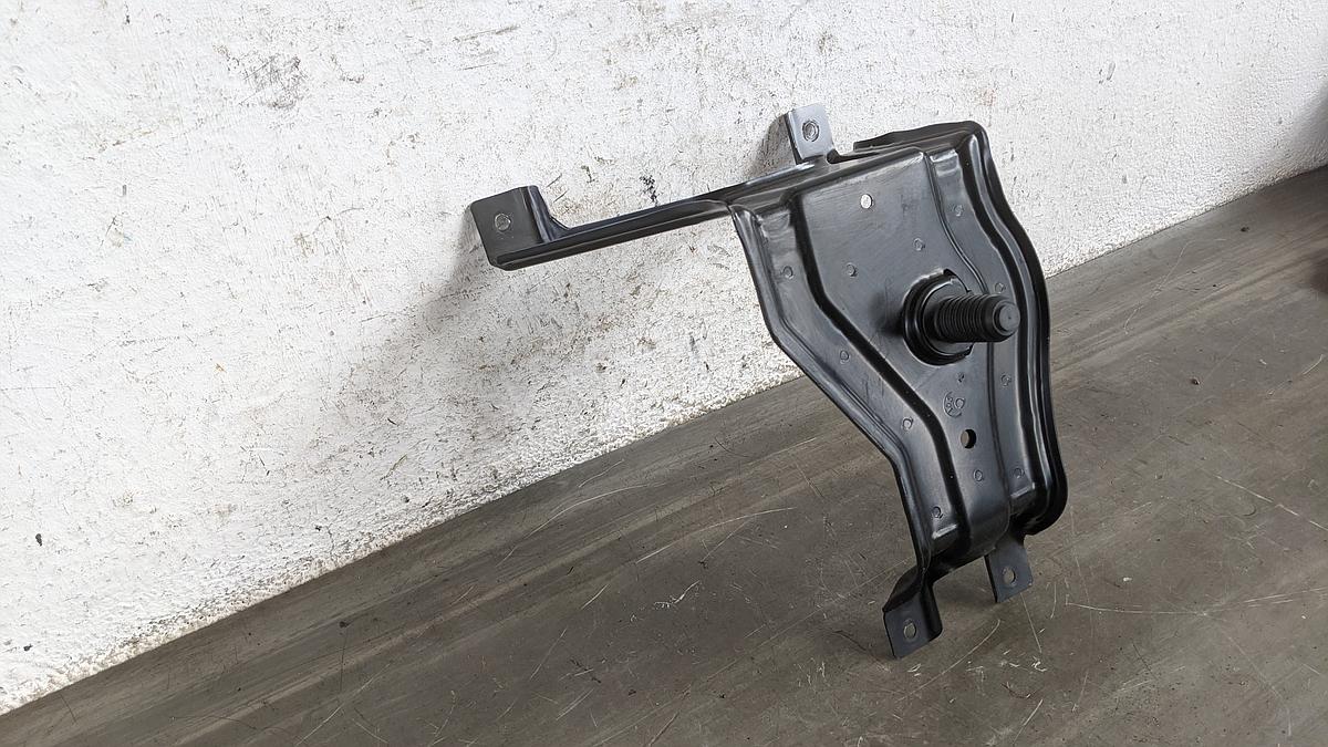 Audi A6 4G C7 Avant Halter Notrad Kofferraum 4G0802715