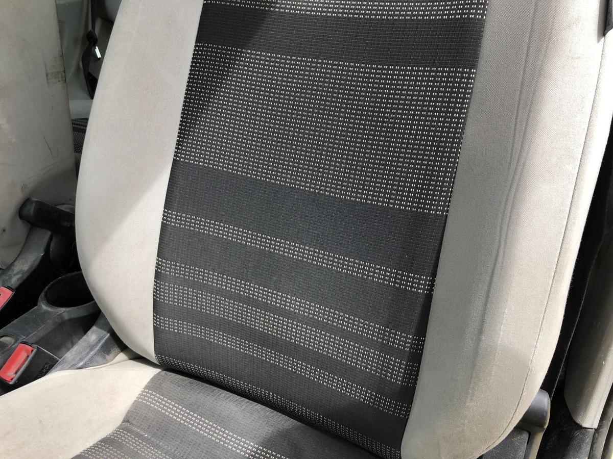 Seat Mii Typ AA Sitz vorn links Fahrersitz Stoff ohne Heizung 3 t&uuml;rer