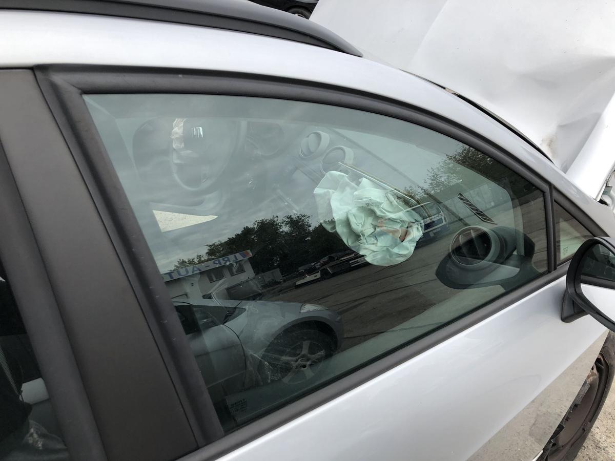 Seat Ibiza 6J 6P ST Kombi Tür vorn rechts Beifahrertür 5 türer LX7W Eissilber