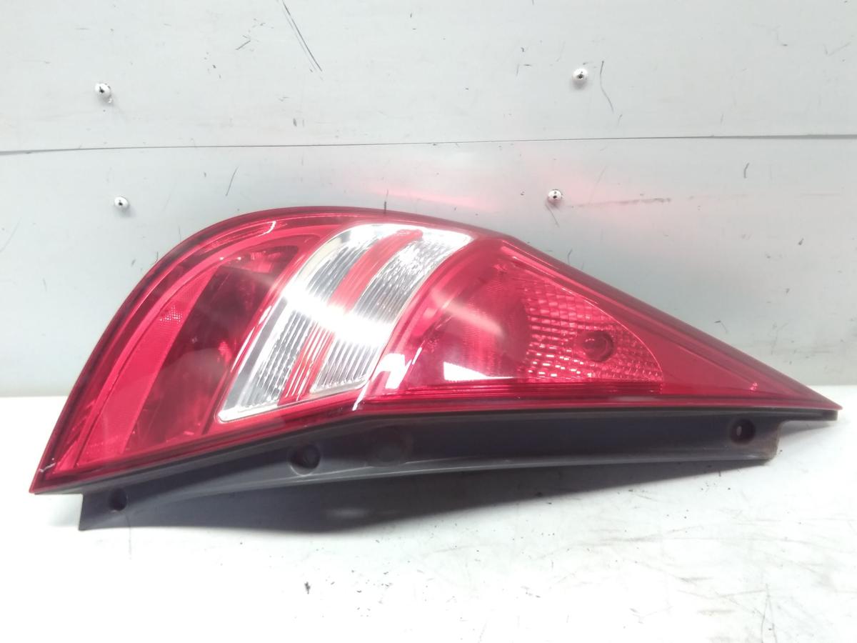 Hyundai i30 FD original R&uuml;ckleuchte Heckleuchte links Flie&szlig;heck BJ2010
