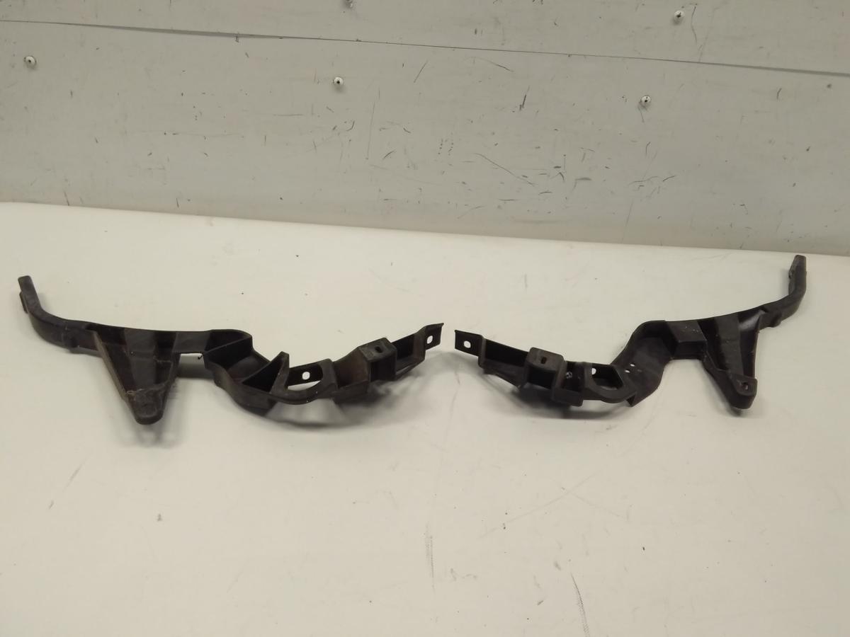 Audi A2 8Z original Satz Abst&uuml;tzungen Plastikf&uuml;hrungen Kotfl&uuml;gel vorn Bj.2001
