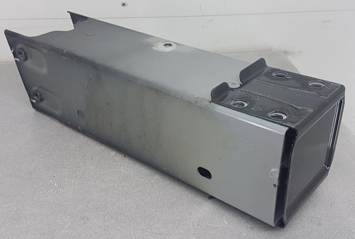 Tesla Model Y Pralld&auml;mpfer vorn rechts Bj2022 1487462-SN-D L&auml;ngstr&auml;ger vorn rechts