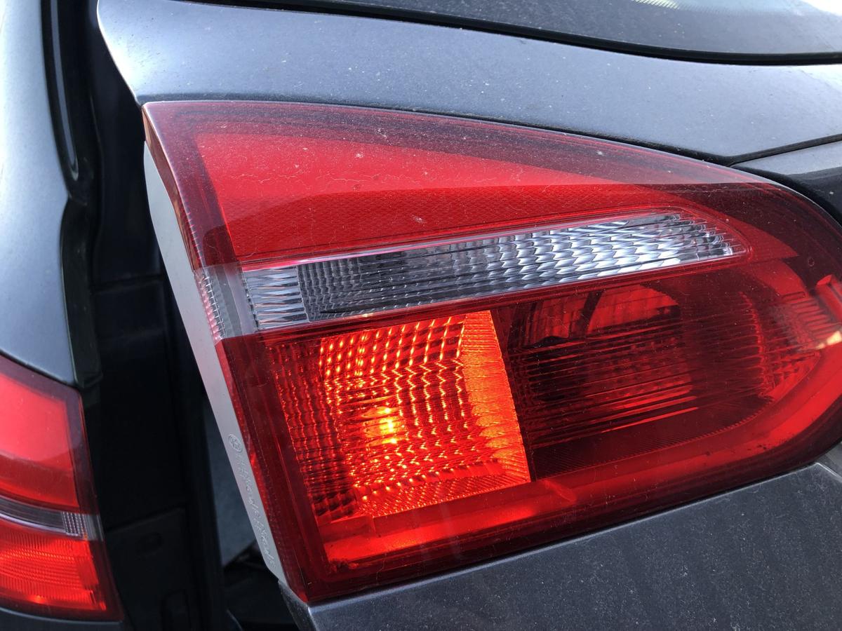 Ford Focus DYB CEW Turnier R&uuml;ckleuchte R&uuml;cklicht innen links Heckklappe ab14