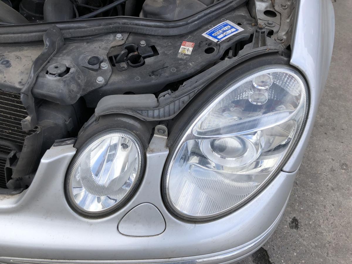 Mercedes E Klasse W211 Limo Scheinwerfer links Xenon Frontscheinwerfer Lampe