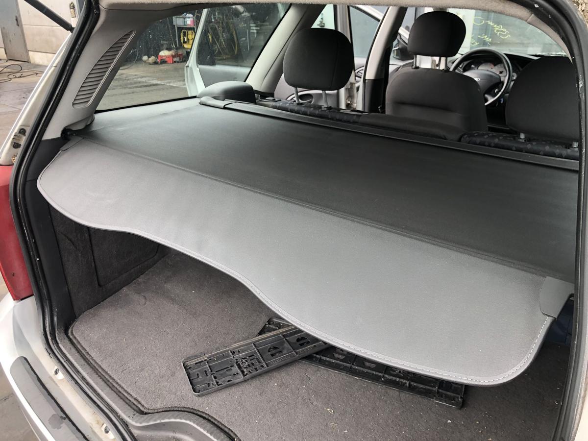 Ford Focus Turnier DNW original Laderaumabdeckung Rollo schwarz Hutablage Bj2001