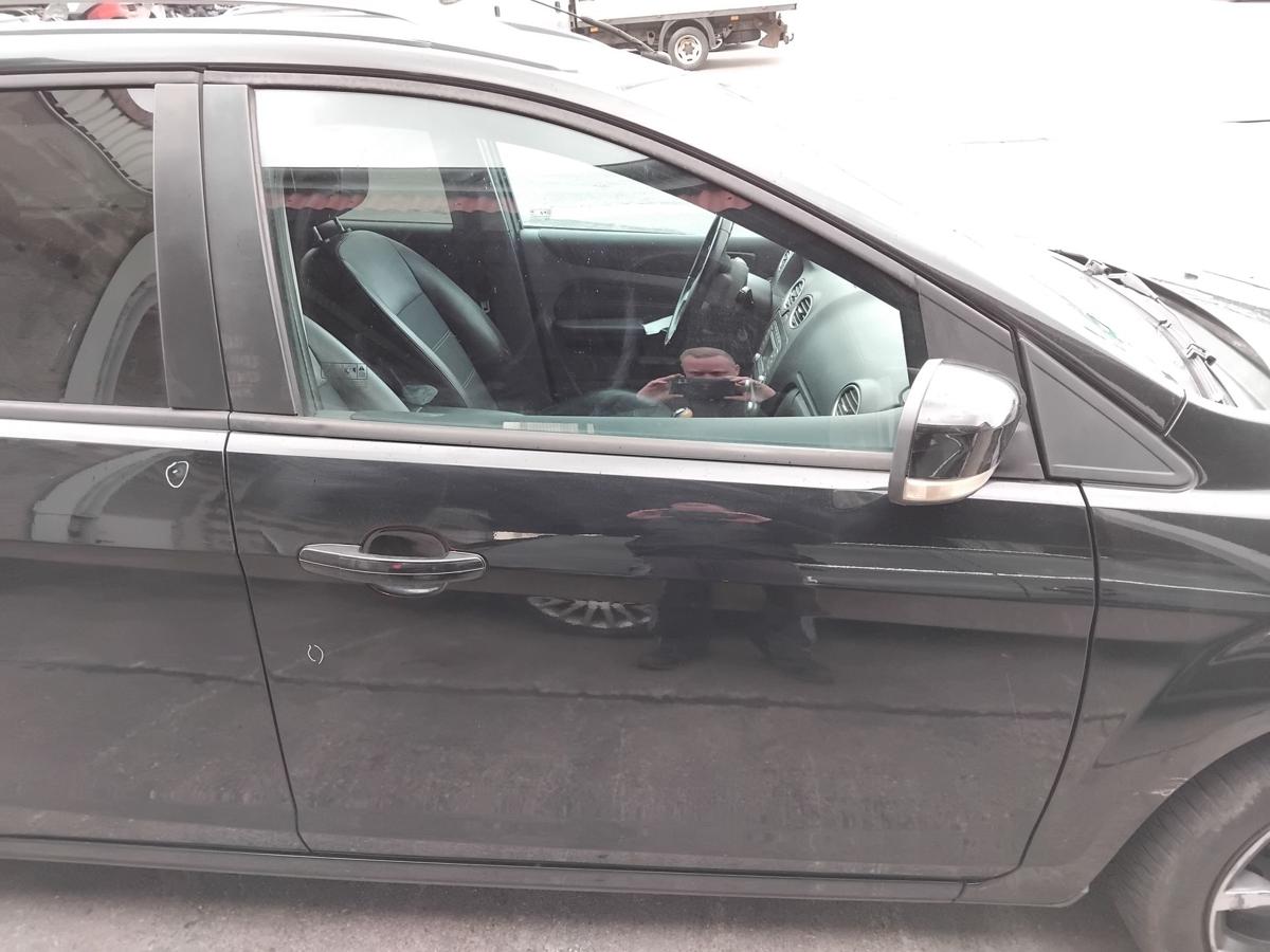 Ford Focus 2 DA3 Kombi Facelift T&uuml;r vorn rechts Beifahrert&uuml;r BJ2009 pantherschwarz