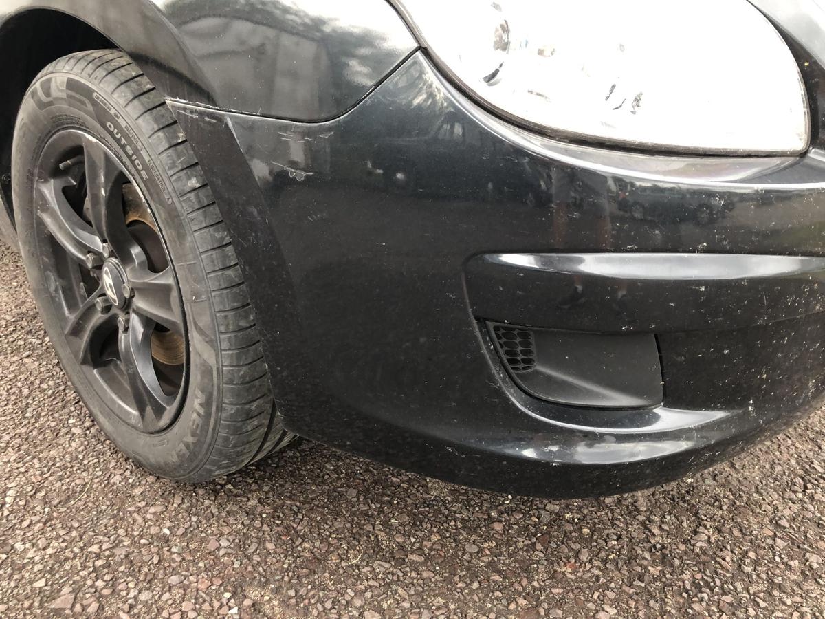 Hyundai i30 FD Stoßfänger vorn Frontstossstange Frontschürze 9F Stone Black Perl