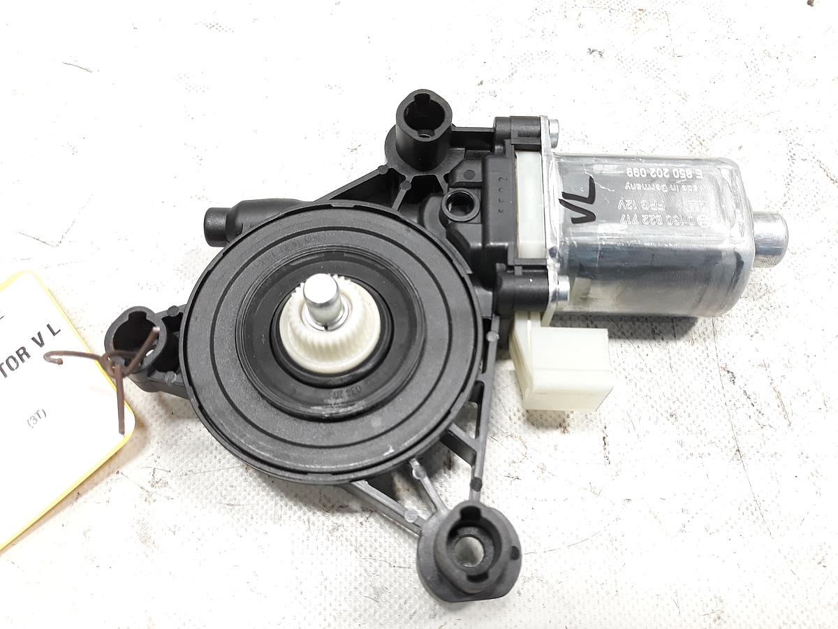 Skoda Superb 3V Bj.2022 original Fensterhebermotor vorn links Bosch 0130822717