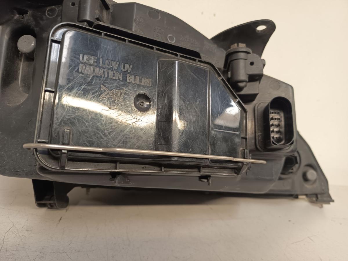 Ford Focus Mk1 riginal Hauptscheinwerfer links Halogen Frontlich Facelift Bj2003