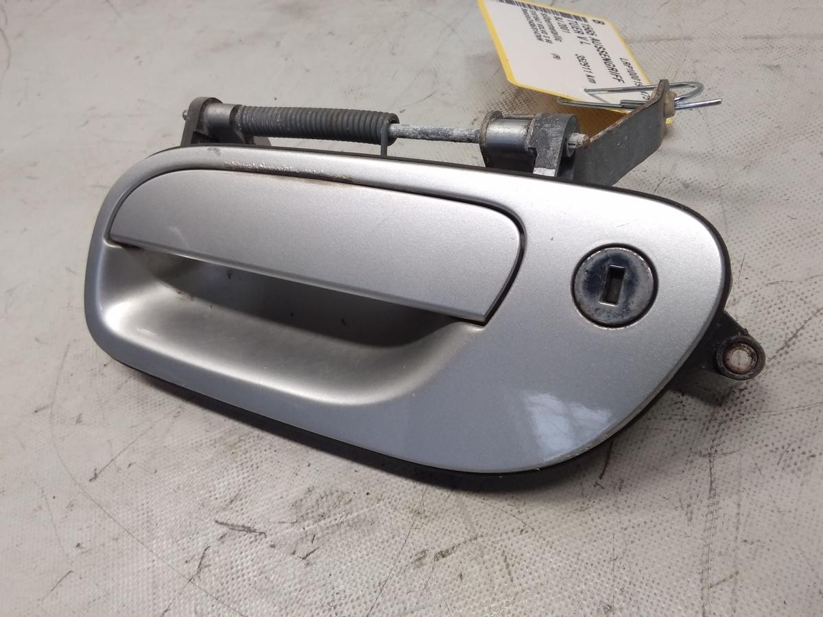 Volvo S60 original Türaussengriff vorn links silbermetallic mit Inlet BJ2001