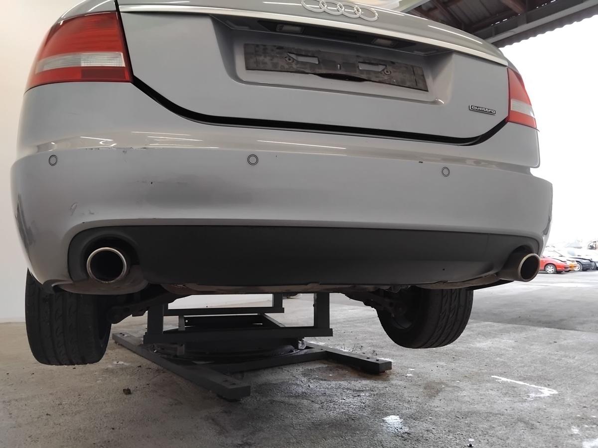 Audi A6 4F Limousine original Sto&szlig;stange Stossf&auml;nger hinten PDC BJ2006 LY7H Akoyasilbermetallic