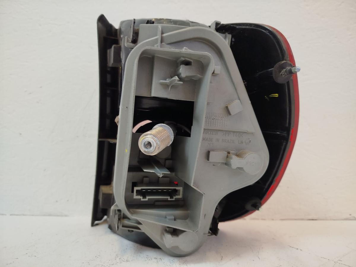 Rückleuchte links Rücklicht Heckleuchte Schlussleuchte Arteb VW Fox 5Z