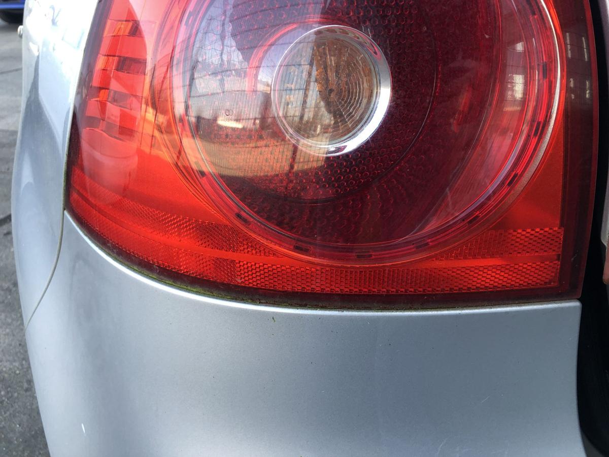 VW Golf 5 V 1K R&uuml;ckleuchte links R&uuml;cklicht Heckleuchte f&uuml;r 3 und 5 t&uuml;rer