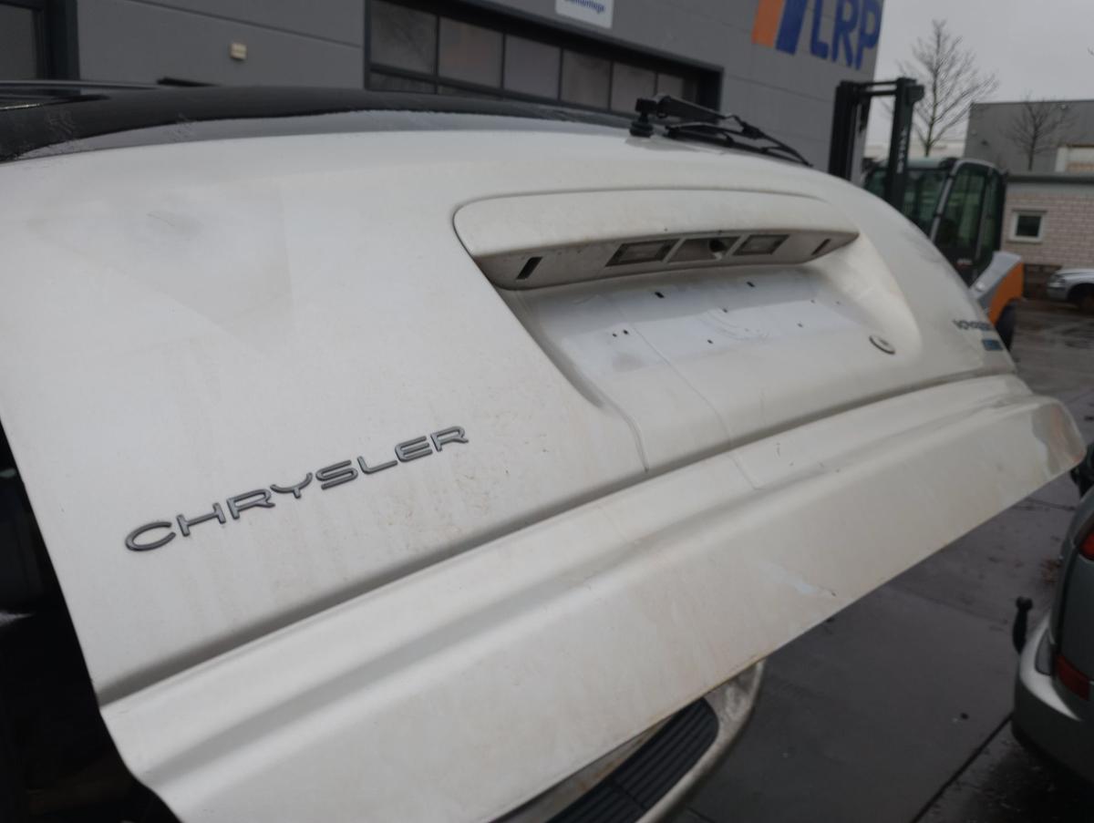 Chrysler Voyager IV RG orig Heckklappe mit Scheibe silber met Bj 2006