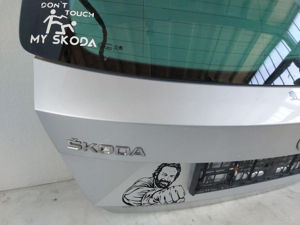 Skoda Fabia 3 III NJ Heckklappe mit Scheibe Kofferklappe Heckdeckel LA7W silber