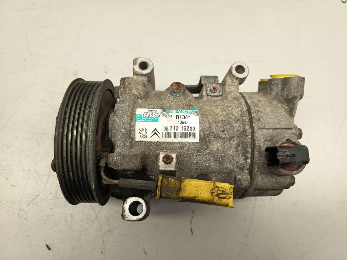Peugeot 207 original Klimakompressor 9671216280 1.4l 70kW Benzin Baujahr 2010
