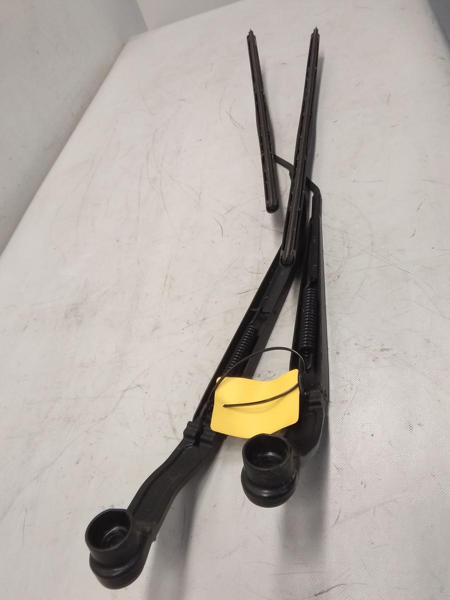 Mitsubishi Eclipse Cross original Satz Wischerarme vorn Facelift