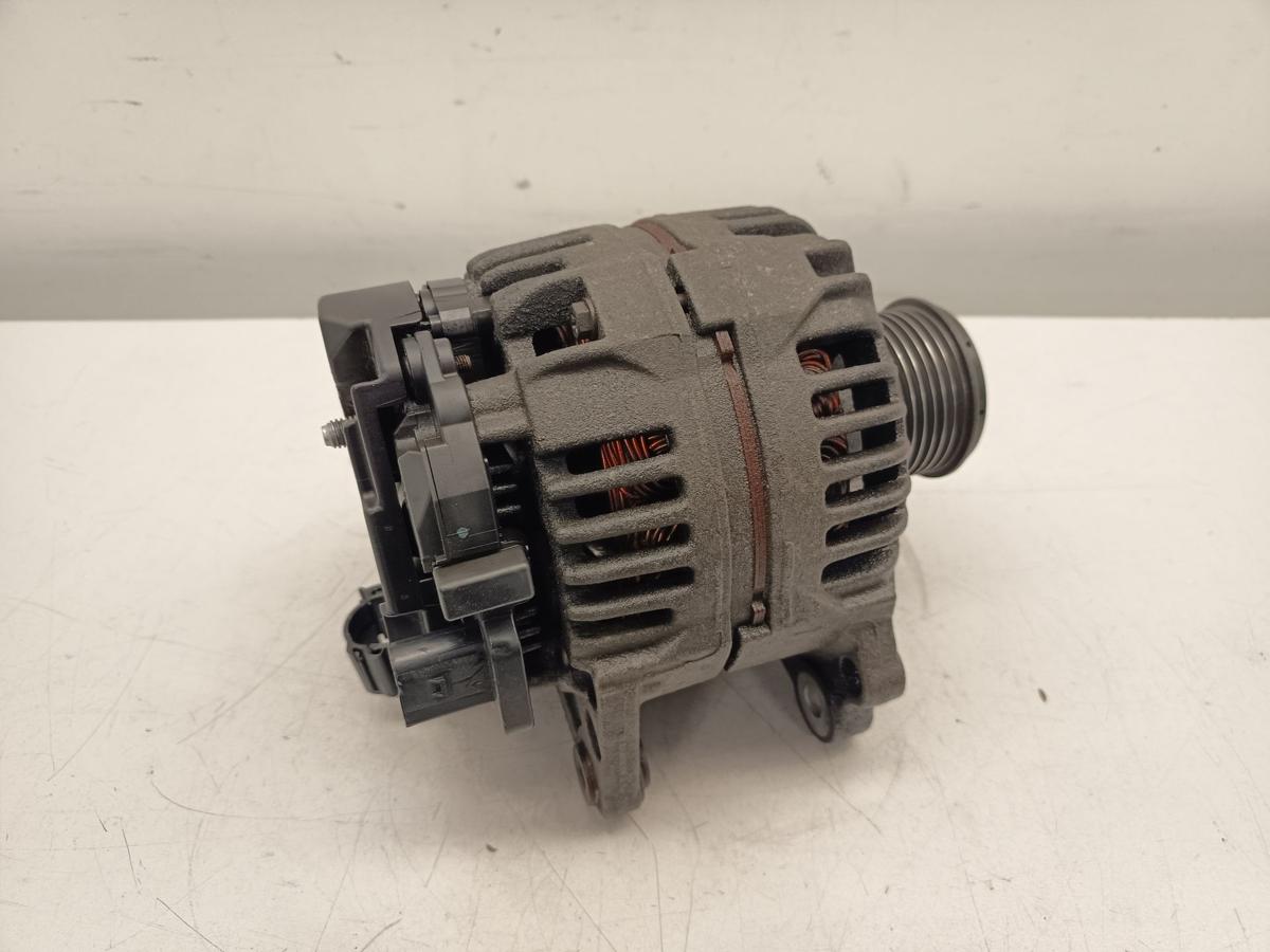 VW Transporter T5 original Lichtmaschine 1.9l 62kW Diesel / 90A 038903024D Bj 06