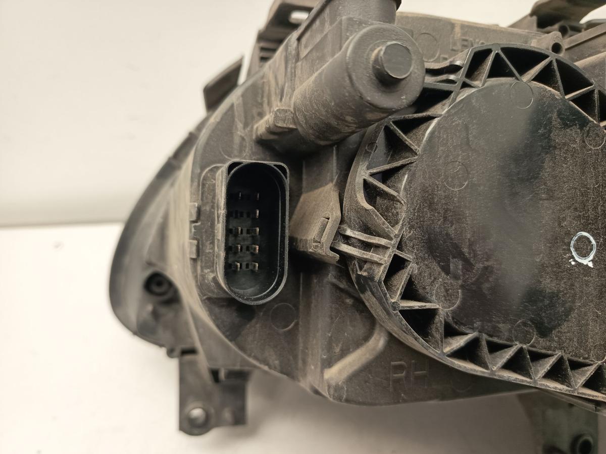 VW Touran 1T original Scheinwerfer rechts Halogen vor Facelift Baujahr 2005