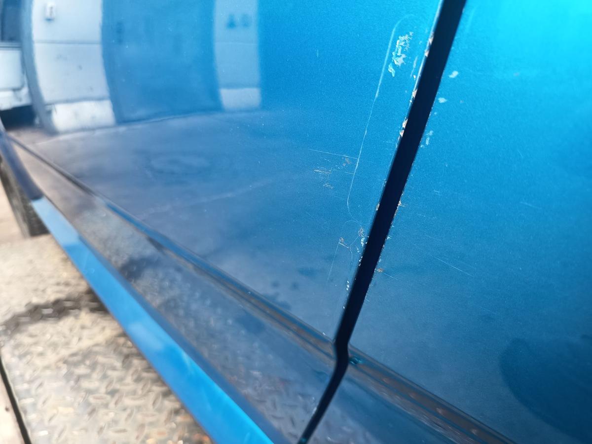 Opel Tigra Twintop original T&uuml;r links Fahrer Rohbau Z21H Antiguablau Bj 2007