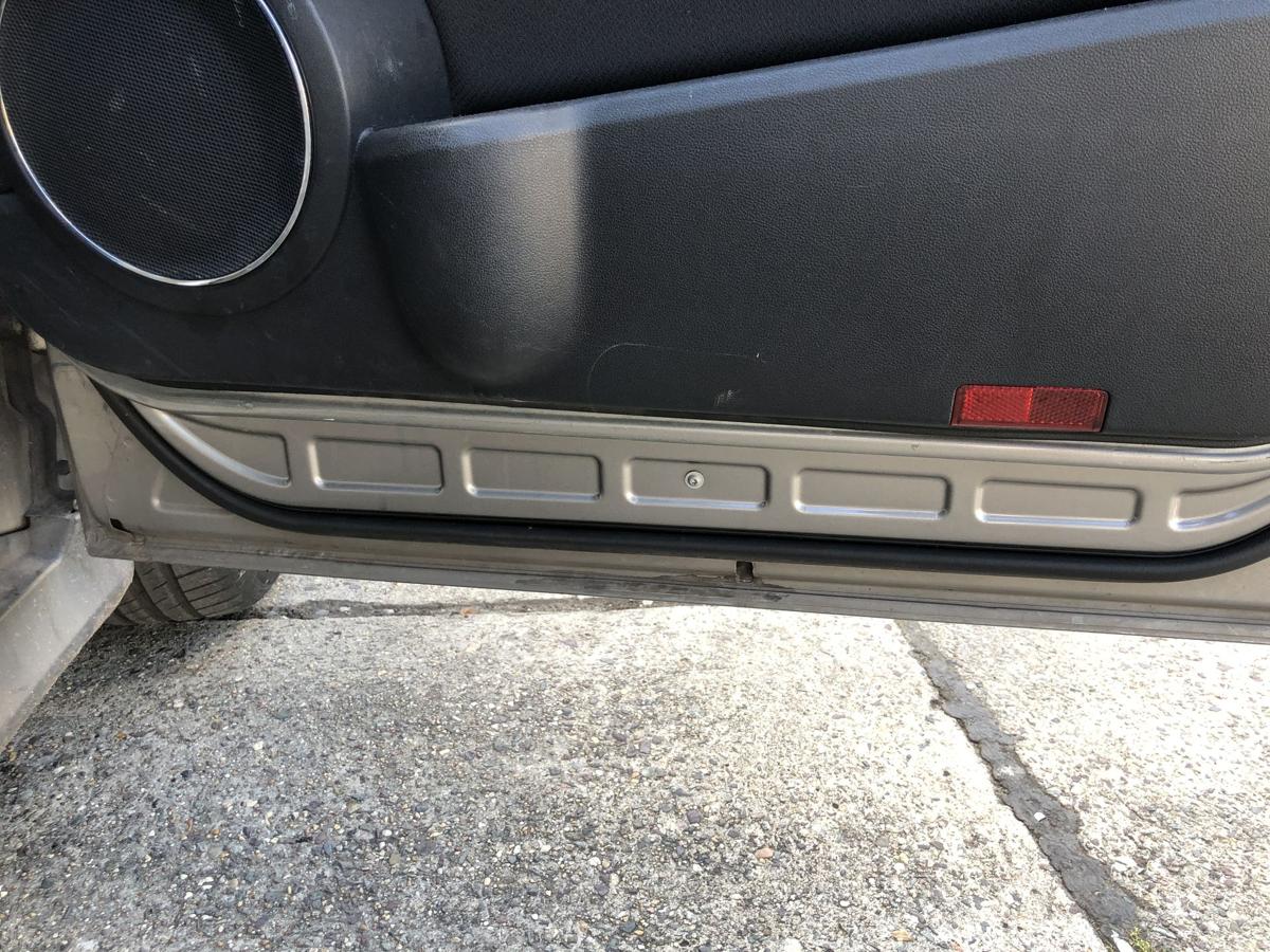 Mercedes B Klasse W245 T&uuml;r vorn rechts Beifahrert&uuml;r im Rohbau 748 Kometgrau