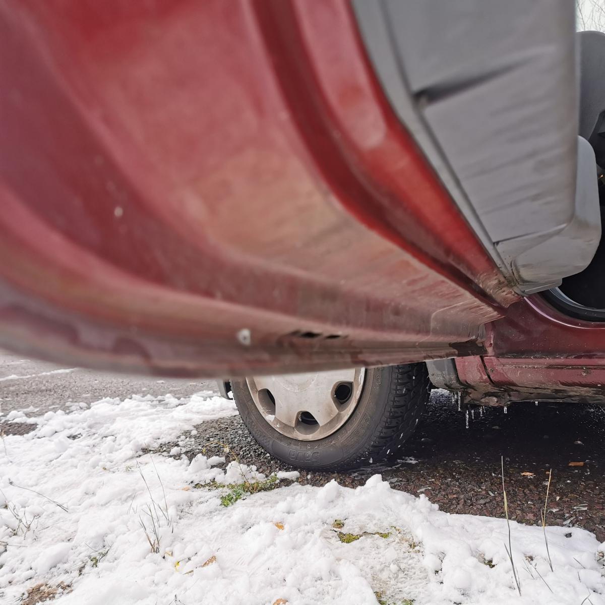 Opel Corsa C Tür vorn links Fahrertür 3 Türer Rohbau Z594 Rubinrot