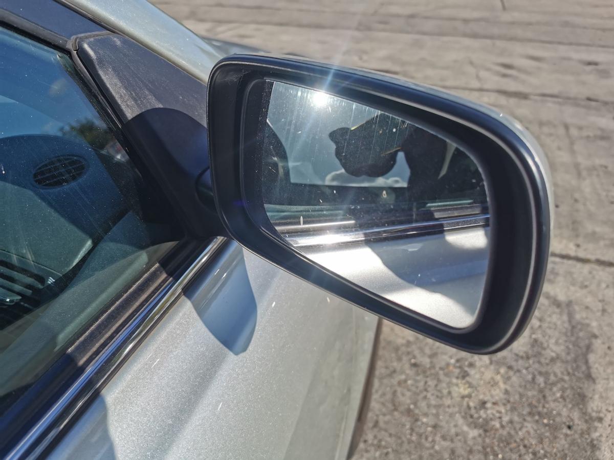 Toyota Avensis T25 Aussenspiegel Spiegel rechts elekt anklapp 1C0 Radiant Silver