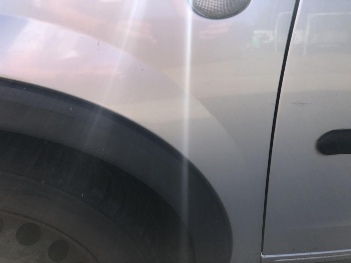 Opel Corsa C ab 2003 Kotflügel vorn links Fahrerseite Z157 Starsilber
