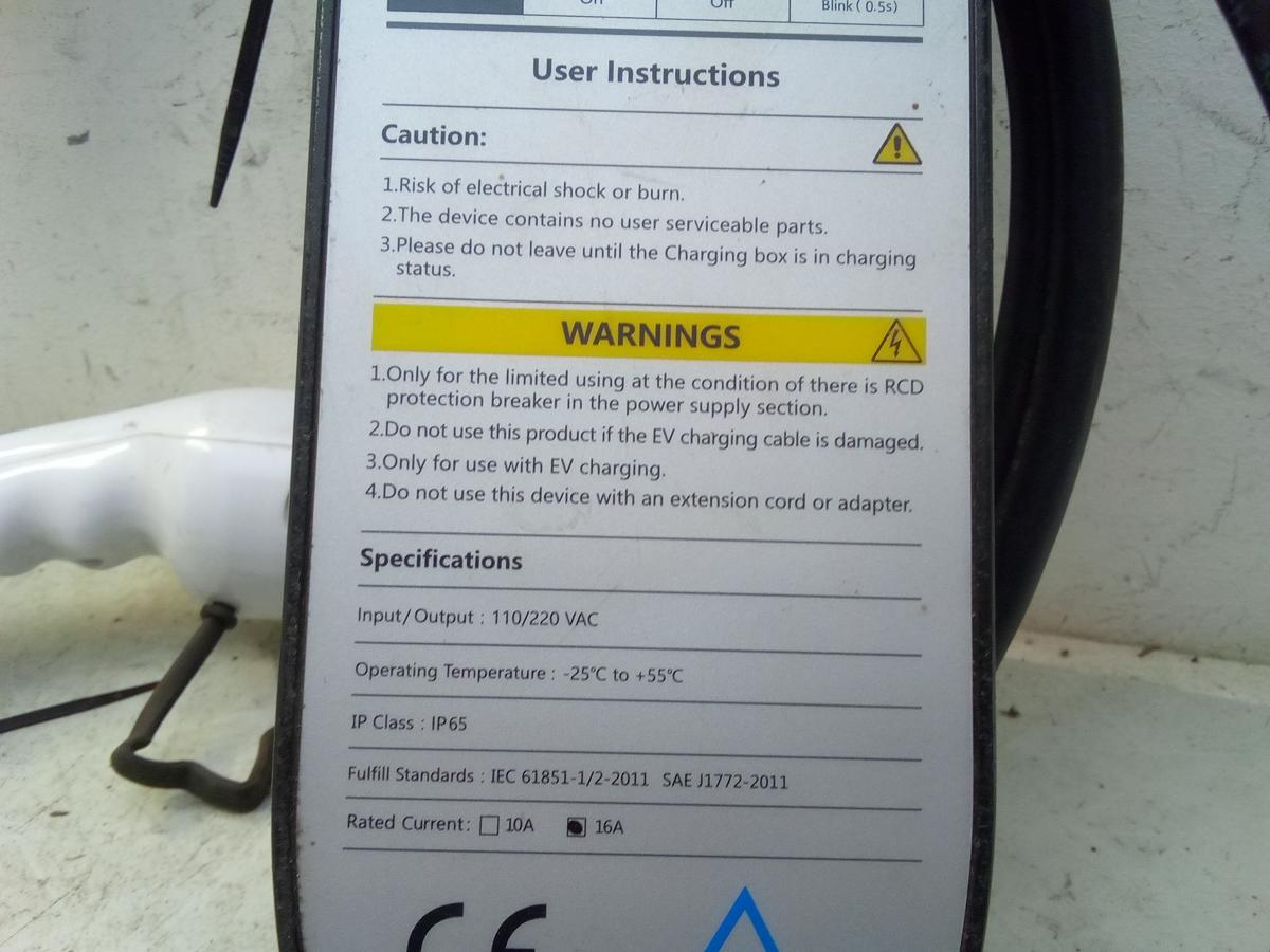 Ladeger&auml;t Mode 2 EV Charging Box, 6 meter L&auml;nge Schuko 220V 16A IP65