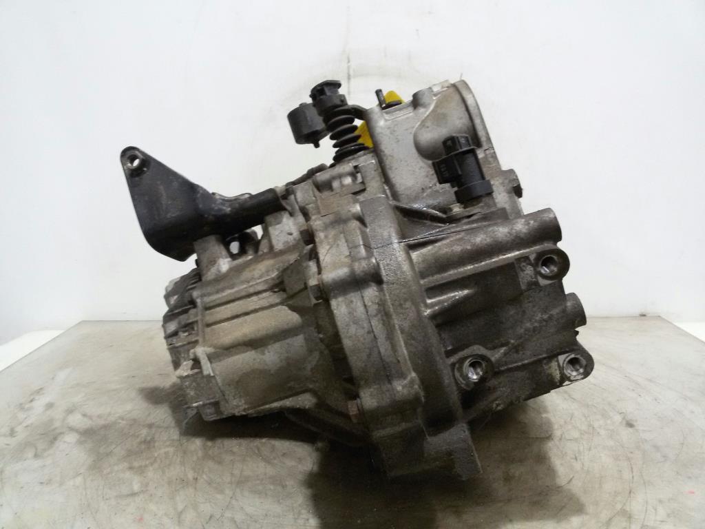 Kia Cerato Getriebe Schaltgetriebe 5Gang 1,6 77kw