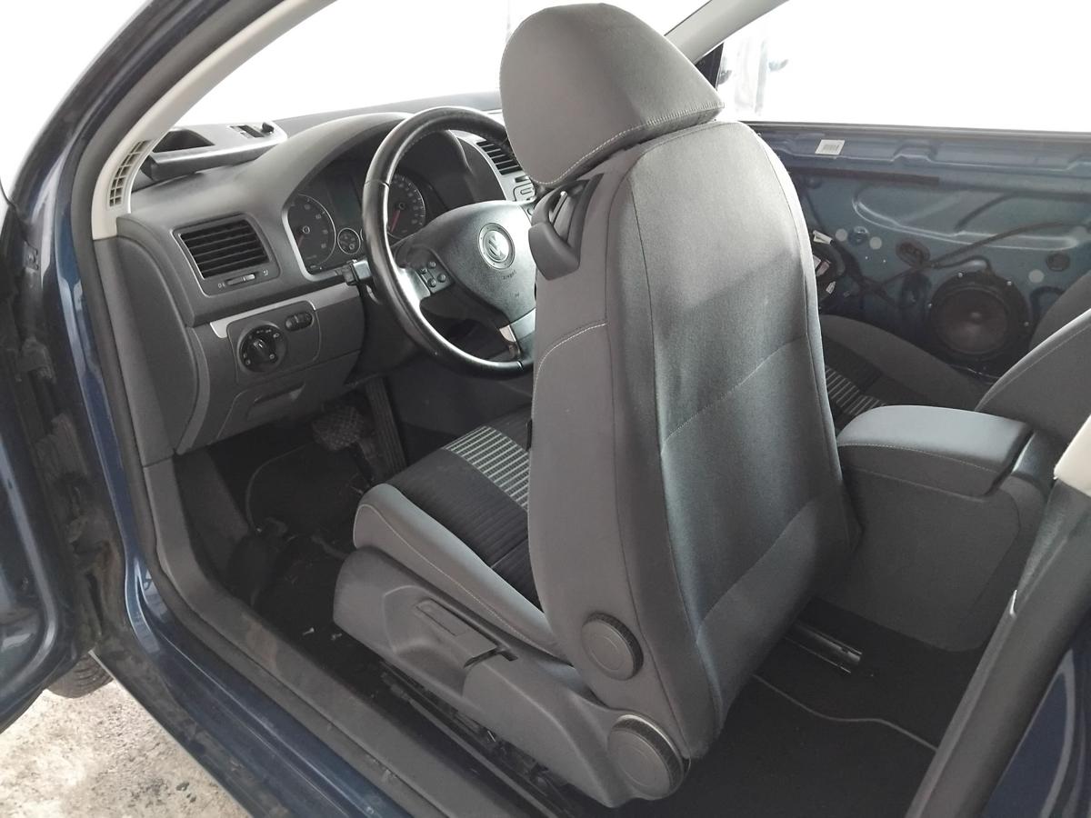 VW Golf 5 1K 3 türig Sitz vorn links Fahrersitz Stoff beheizt BJ2008