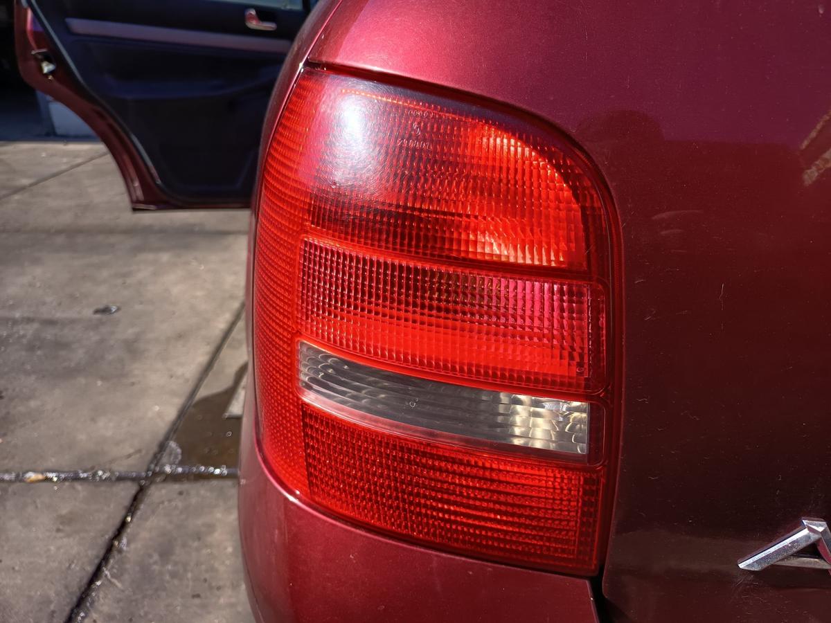 Audi A4 B5 8D original Rückleuchte links Heck/Schluss/Licht Bj 2000