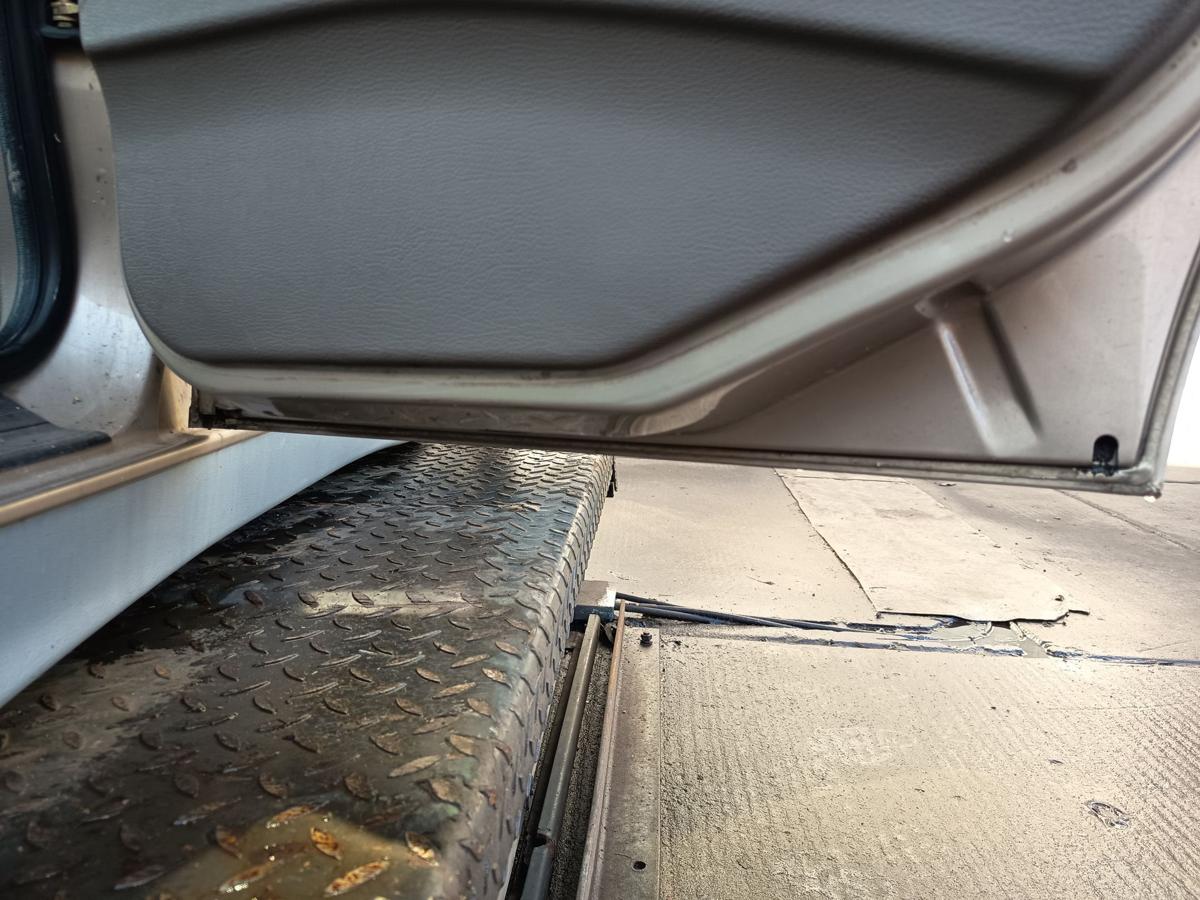 BMW 3er E36 Limousine original T&uuml;r hinten rechts Fond 301 Kaschmirbeige Bj 1992